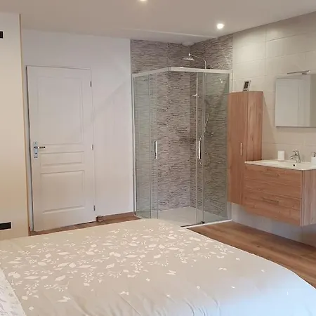 Apartment Logement Entierement Refait A Neuf